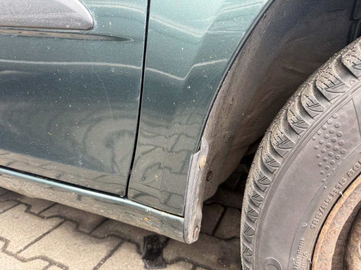 Skoda Fabia 2 original Kotfl&uuml;gel vorn rechts LF6K Highland Gr&uuml;n Bj.2008